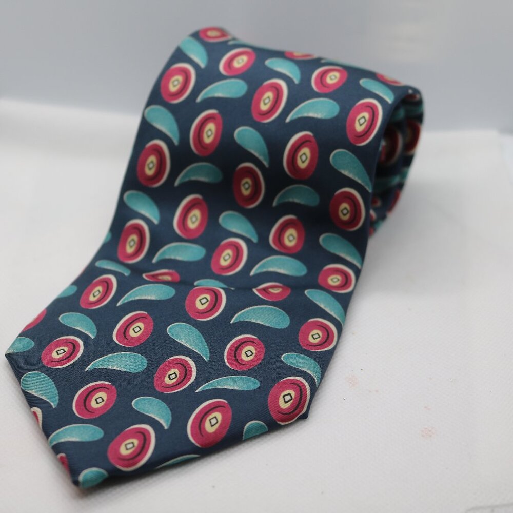 Sutter & Grant all silk tie classic design 60 inches long